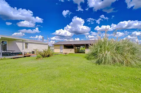 43650 County Road 54 E Kathleen FL 33849