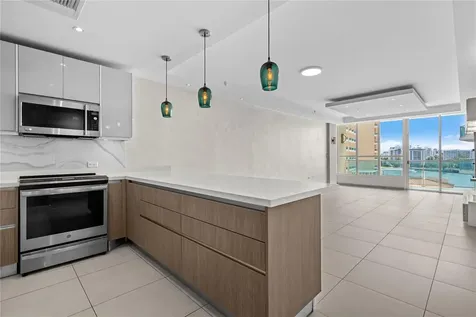 25 Munoz Rivera San Juan PR 00901