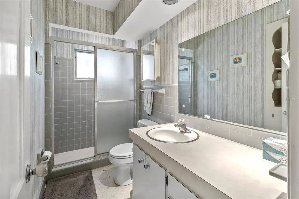 3205 Bougainvillea Street Sarasota FL 34239