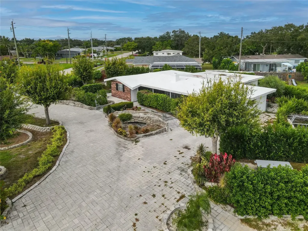 3205 Bougainvillea Street Sarasota FL 34239