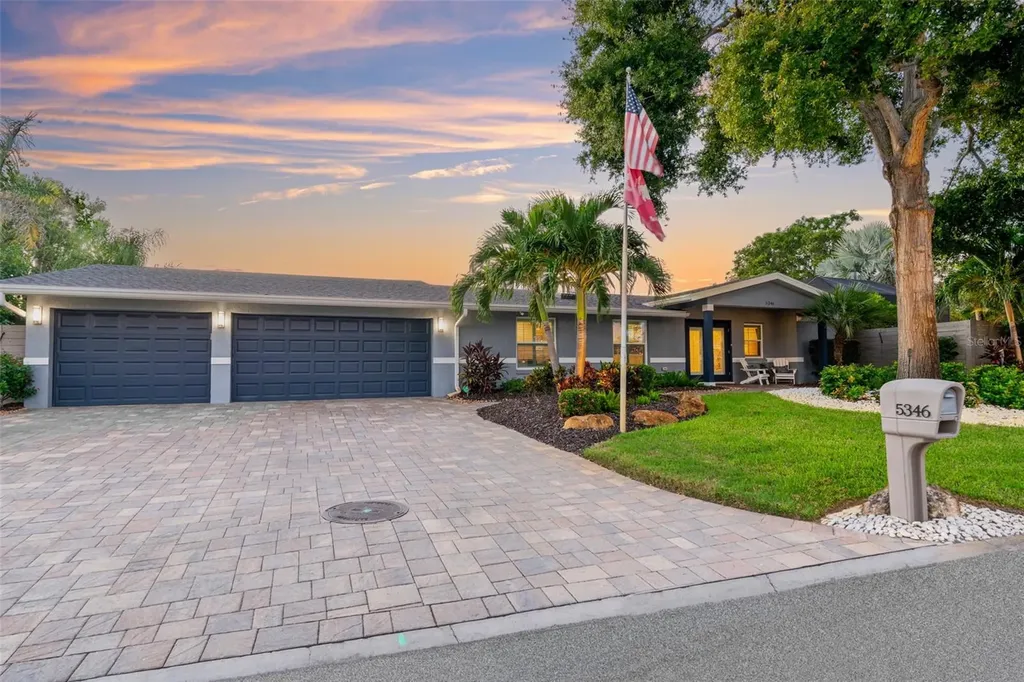 5346 Palos Verdes Drive Sarasota FL 34231