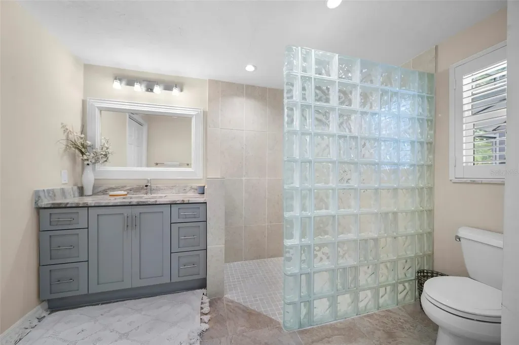 5346 Palos Verdes Drive Sarasota FL 34231