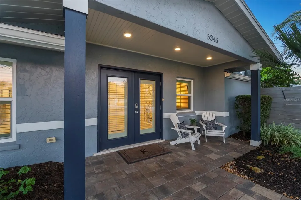 5346 Palos Verdes Drive Sarasota FL 34231
