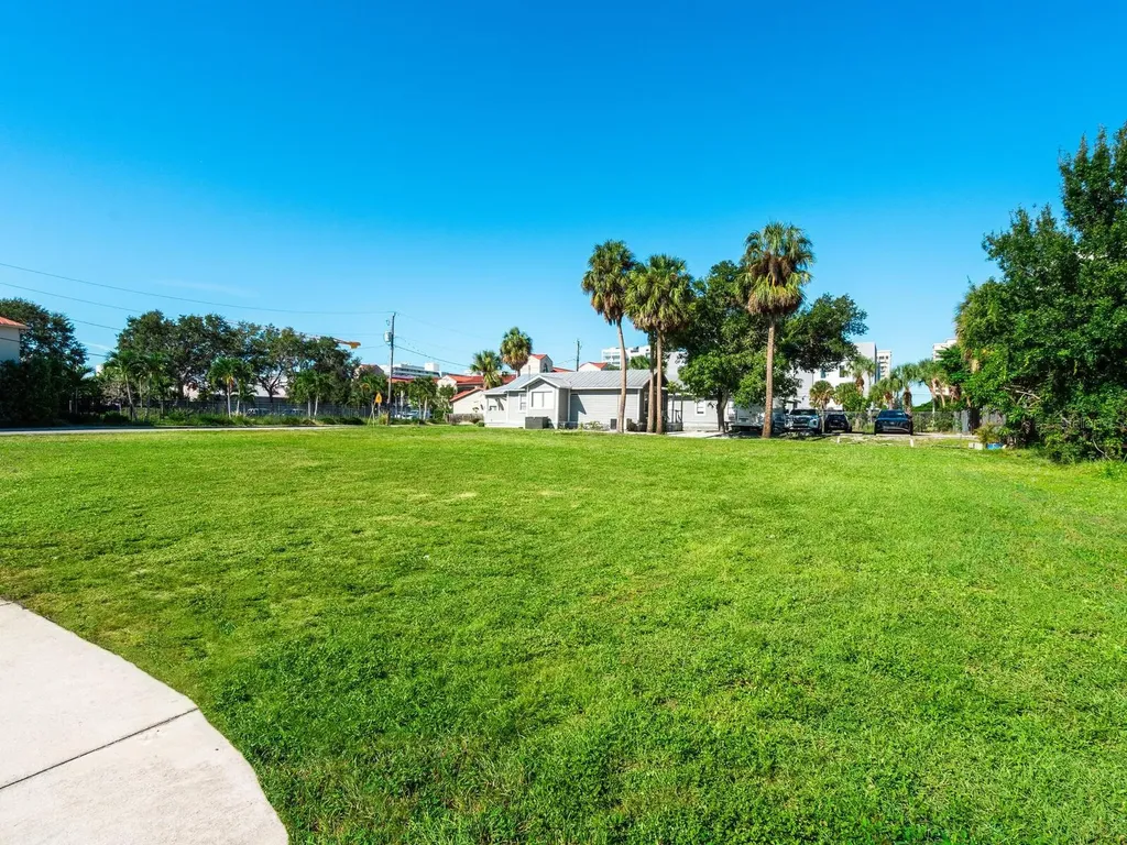 701 Cohen Way Sarasota FL 34236