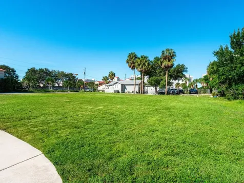 701 Cohen Way Sarasota FL 34236
