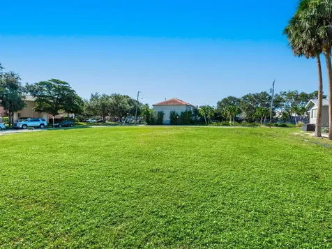 701 Cohen Way Sarasota FL 34236