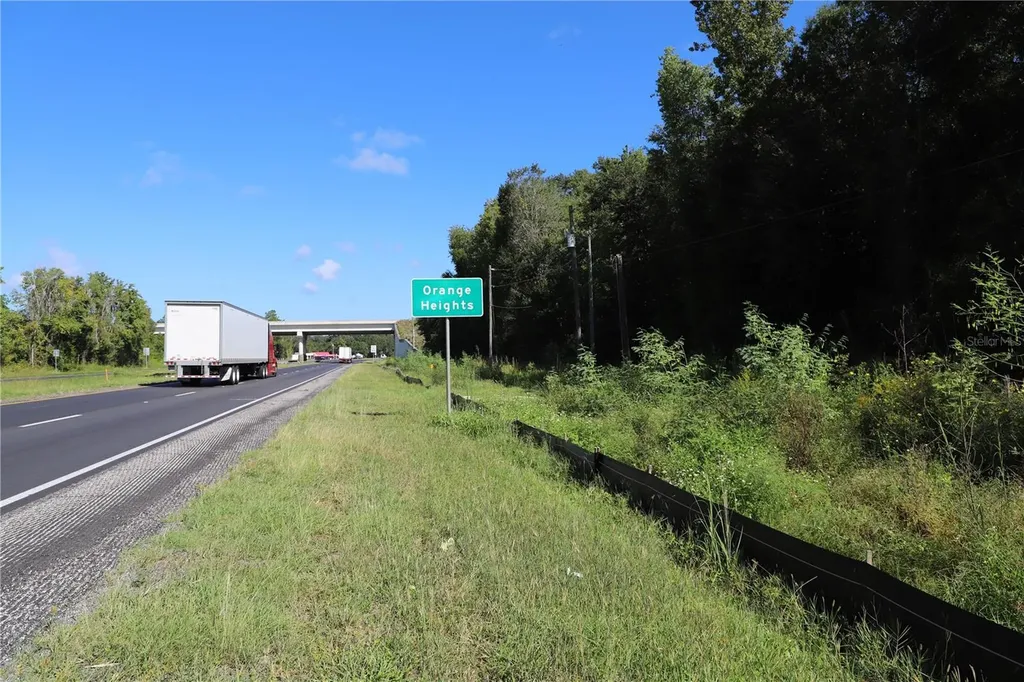 00 SE Us Highway 301 Hawthorne FL 32640