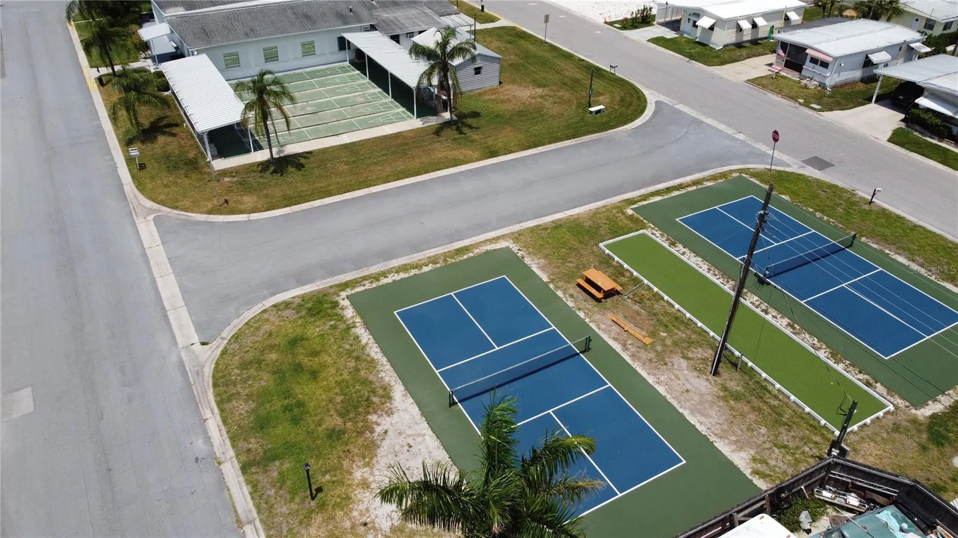 616 50th Avenue Terrace W Bradenton FL 34207