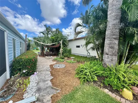 616 50th Avenue Terrace W Bradenton FL 34207
