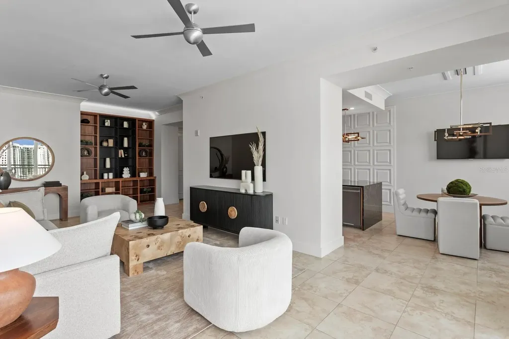 1350 Main Street Sarasota FL 34236