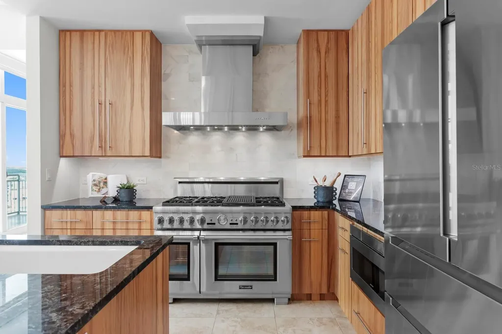 1350 Main Street Sarasota FL 34236