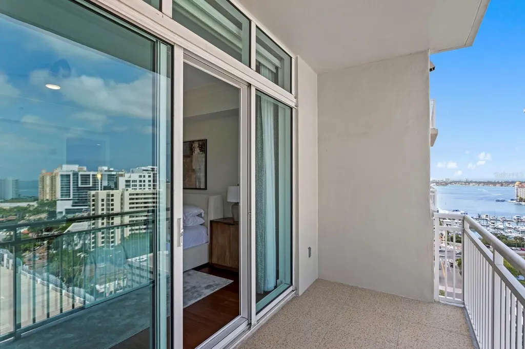 1350 Main Street Sarasota FL 34236