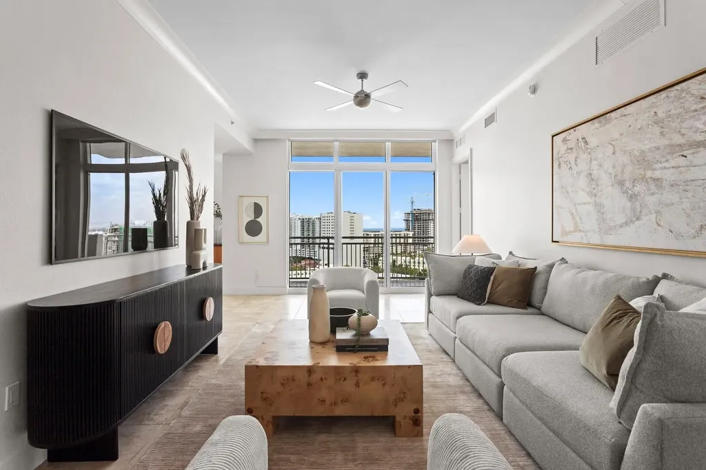 1350 Main Street Sarasota FL 34236