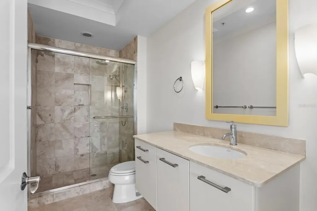 1350 Main Street Sarasota FL 34236