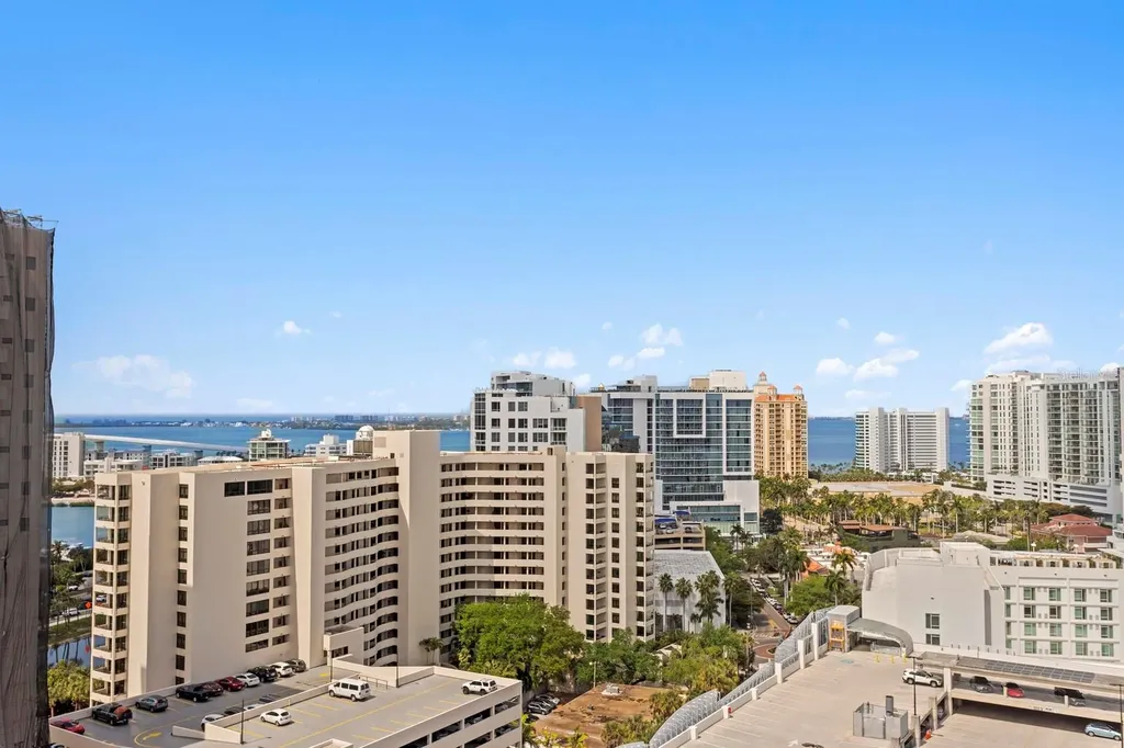 1350 Main Street Sarasota FL 34236