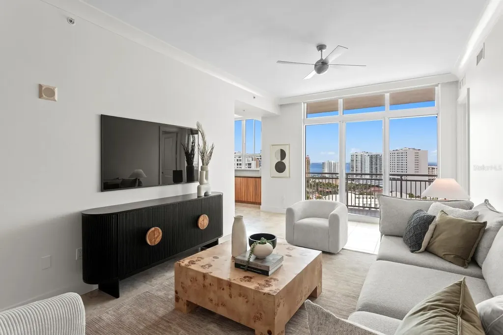 1350 Main Street Sarasota FL 34236