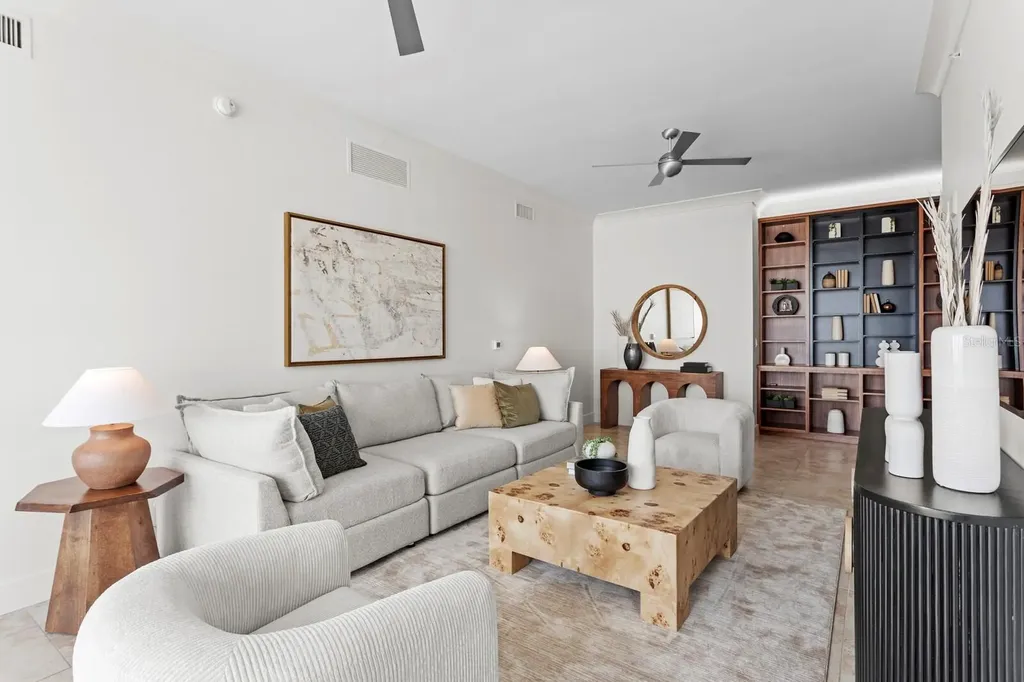 1350 Main Street Sarasota FL 34236