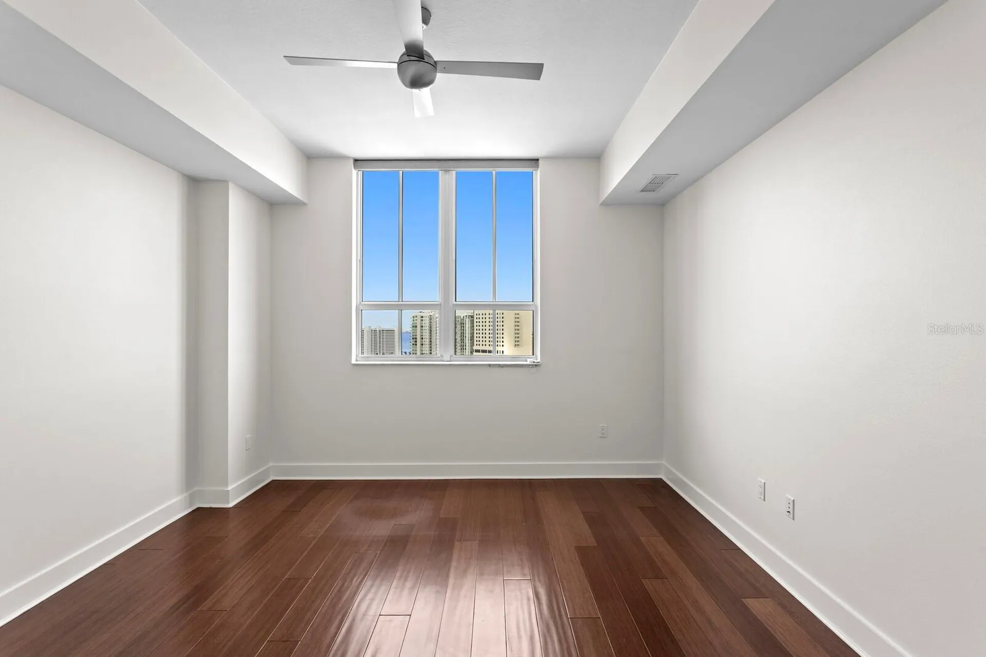 1350 Main Street Sarasota FL 34236