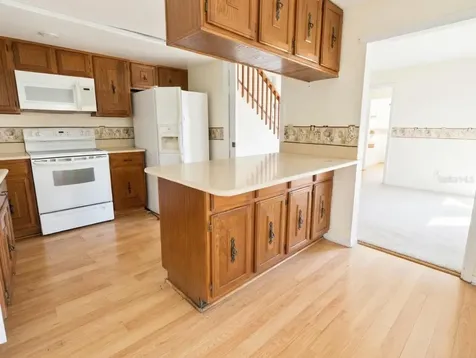 628 Timber Lane Tarpon Springs FL 34689