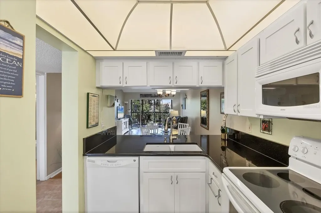 404 Cerromar Circle N Venice FL 34293