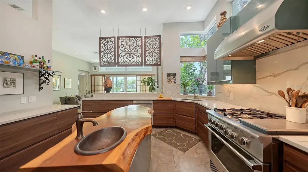 3613 Fair Oaks Place Longboat Key FL 34228