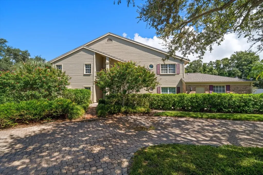 75 Pelican Place Belleair FL 33756