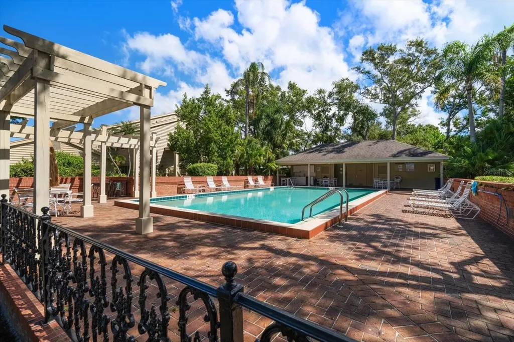 75 Pelican Place Belleair FL 33756