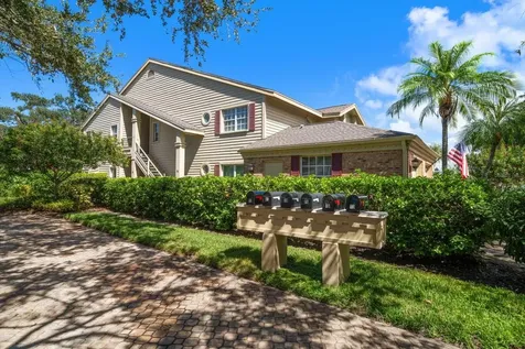 75 Pelican Place Belleair FL 33756