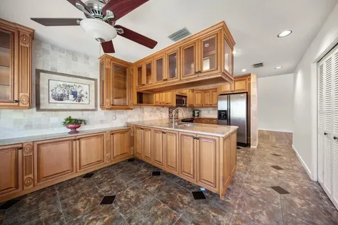 75 Pelican Place Belleair FL 33756