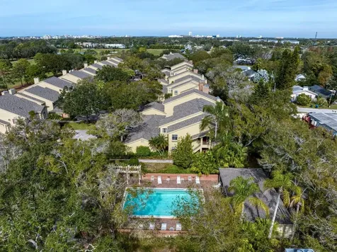 75 Pelican Place Belleair FL 33756