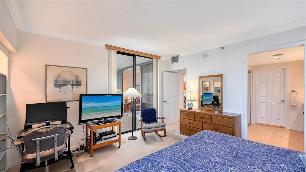 1932 Harbourside Drive Longboat Key FL 34228
