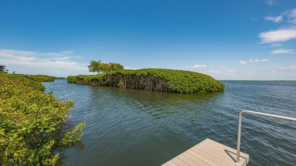 1932 Harbourside Drive Longboat Key FL 34228