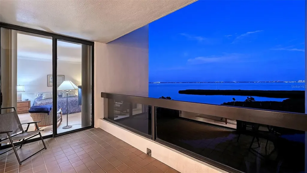 1932 Harbourside Drive Longboat Key FL 34228