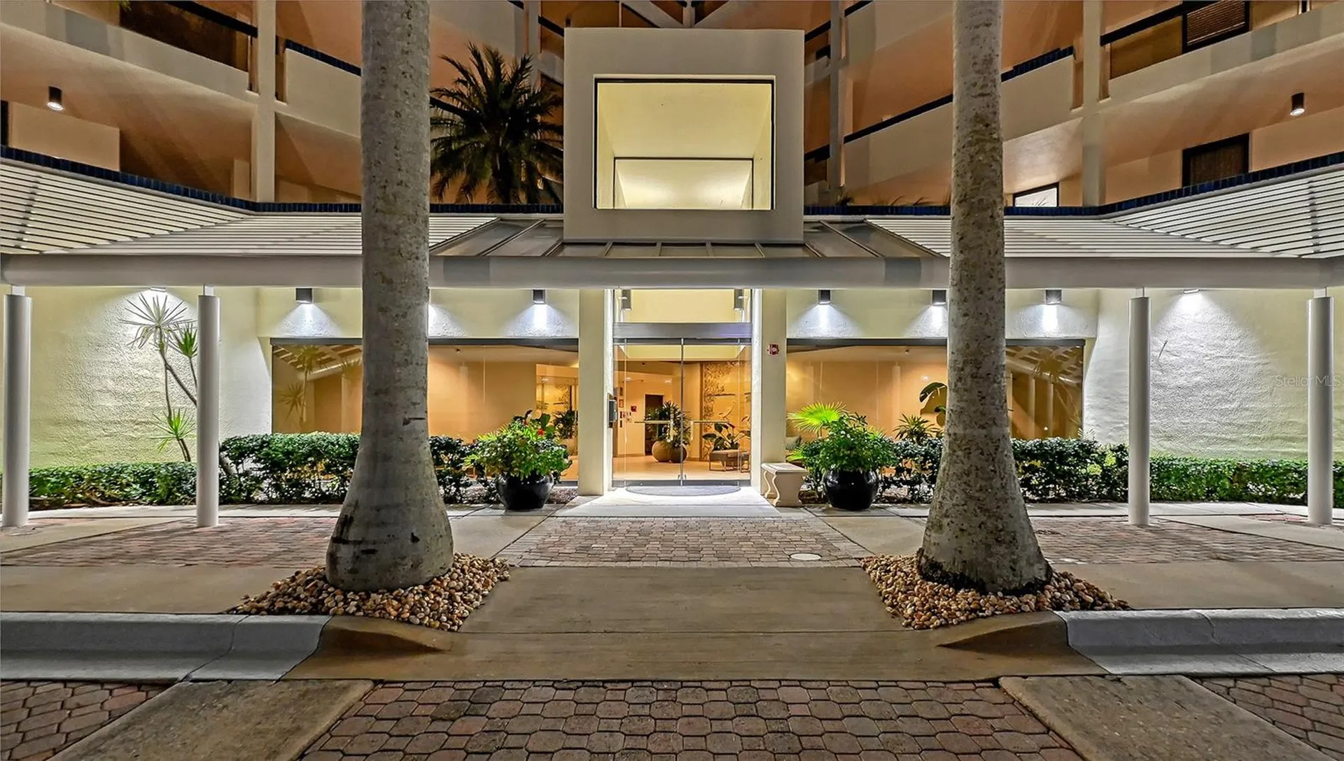 1932 Harbourside Drive Longboat Key FL 34228