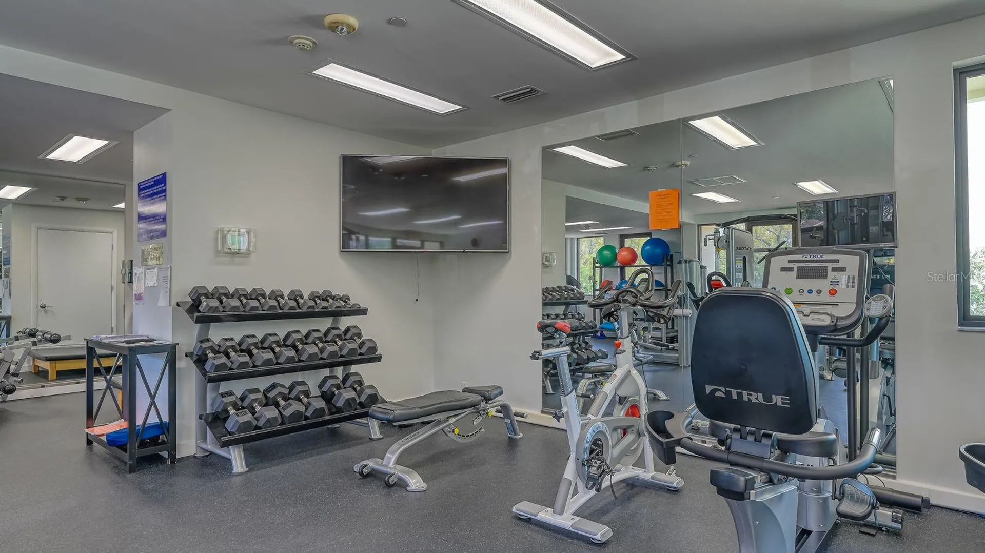 1932 Harbourside Drive Longboat Key FL 34228