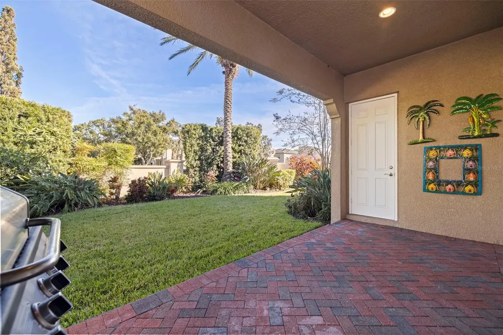 6101 Yeats Manor Drive Tampa FL 33616