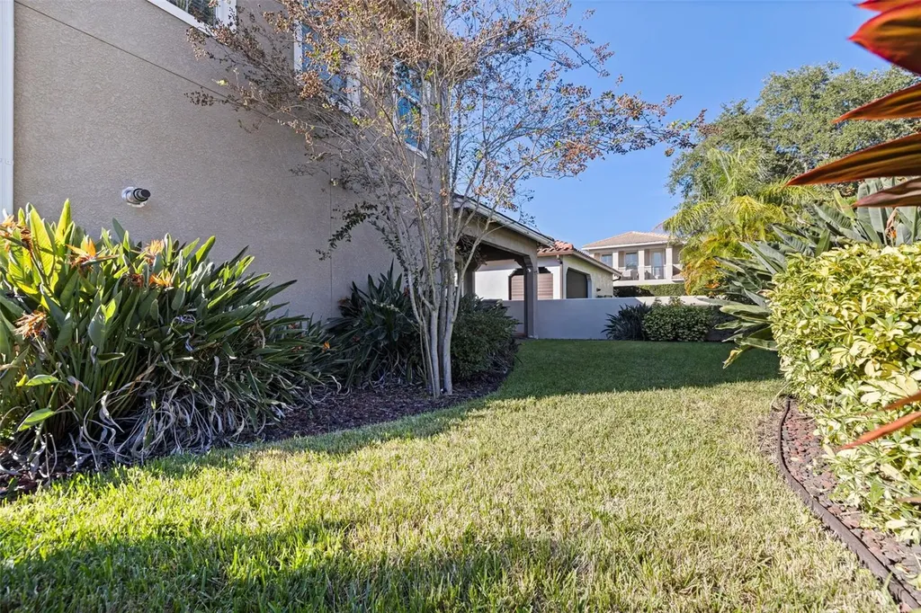 6101 Yeats Manor Drive Tampa FL 33616