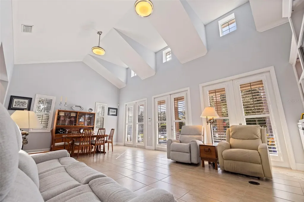 6101 Yeats Manor Drive Tampa FL 33616