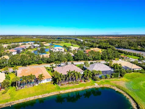10908 Winding Stream Way Bradenton FL 34212