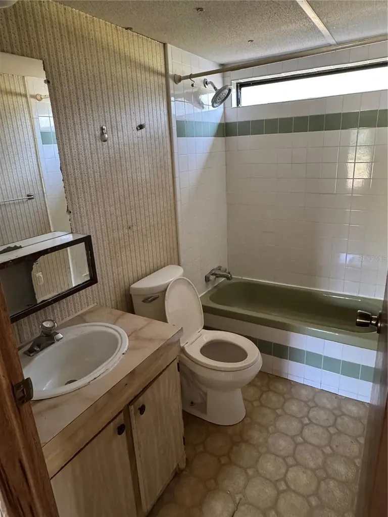 6001 185th Road Live Oak FL 32060