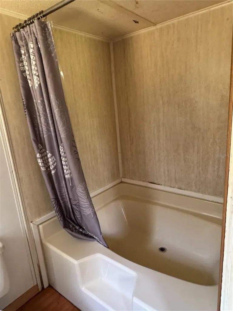 6001 185th Road Live Oak FL 32060
