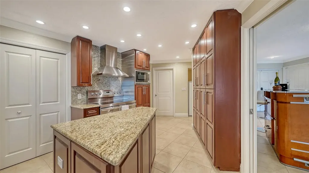 524 Ketch Lane Longboat Key FL 34228