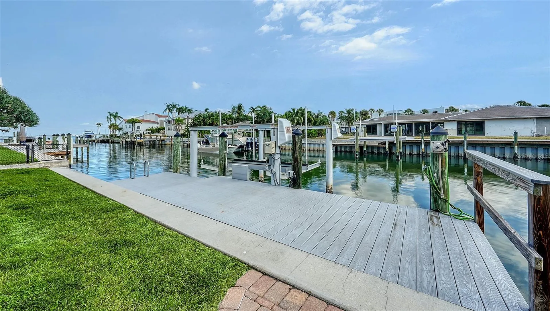 524 Ketch Lane Longboat Key FL 34228