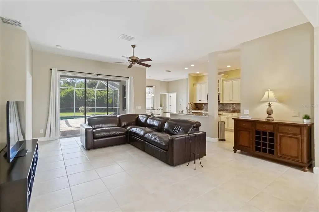 343 Londonderry Drive Sarasota FL 34240