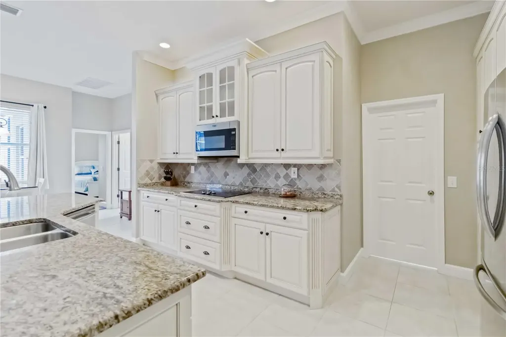 343 Londonderry Drive Sarasota FL 34240