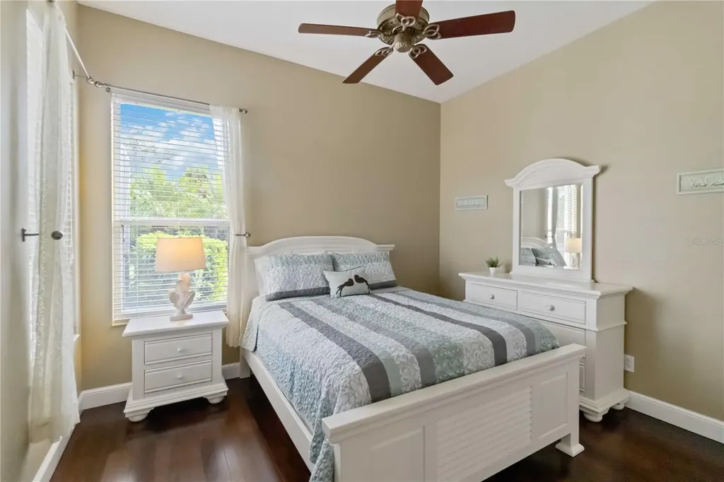 343 Londonderry Drive Sarasota FL 34240