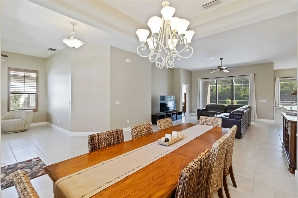 343 Londonderry Drive Sarasota FL 34240