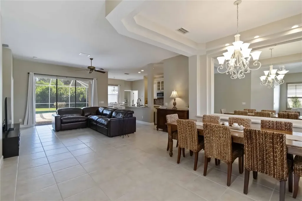 343 Londonderry Drive Sarasota FL 34240