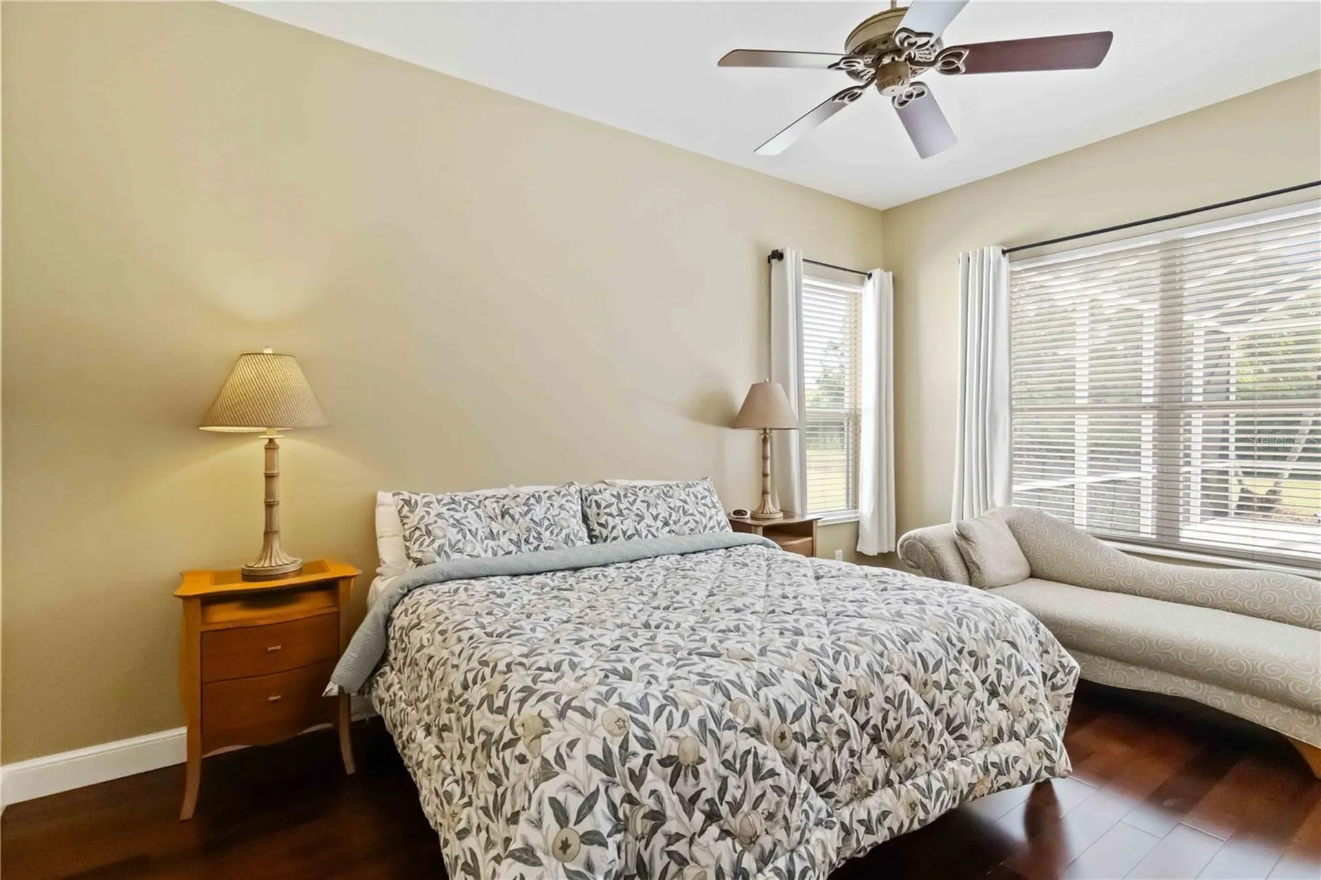 343 Londonderry Drive Sarasota FL 34240