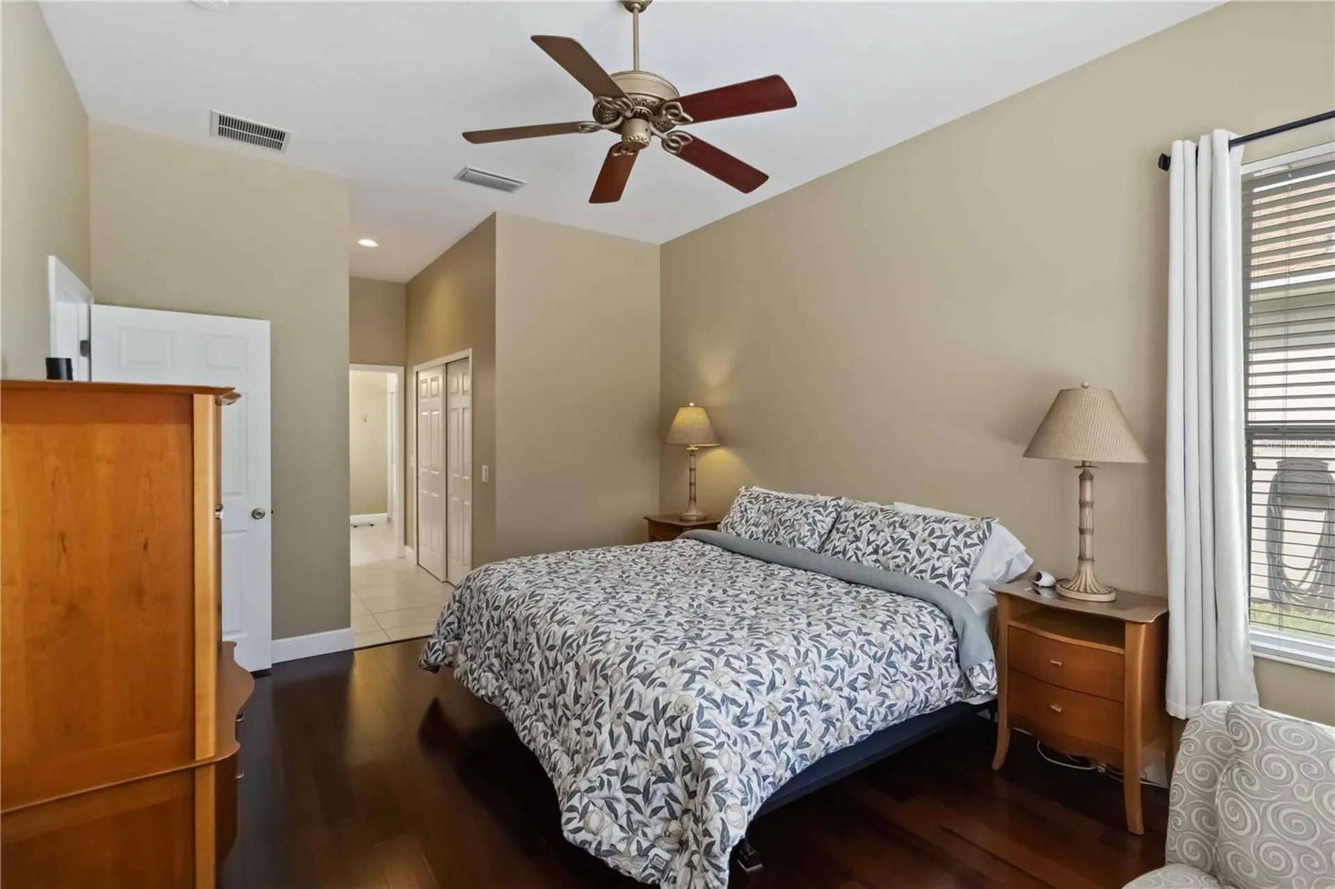 343 Londonderry Drive Sarasota FL 34240